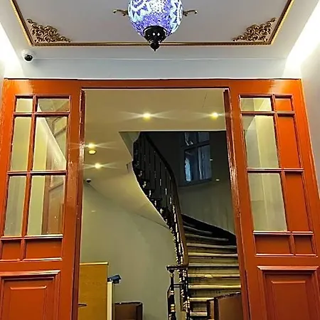 Bali Star Hotel 3*